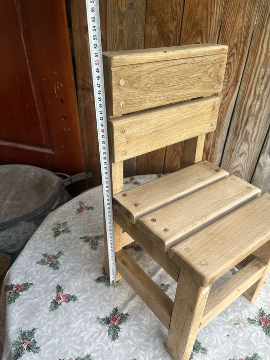 Дървена кошница за бира и малко столче