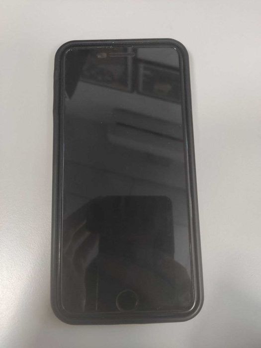 iPhone 7 plus в хорошем состоянии