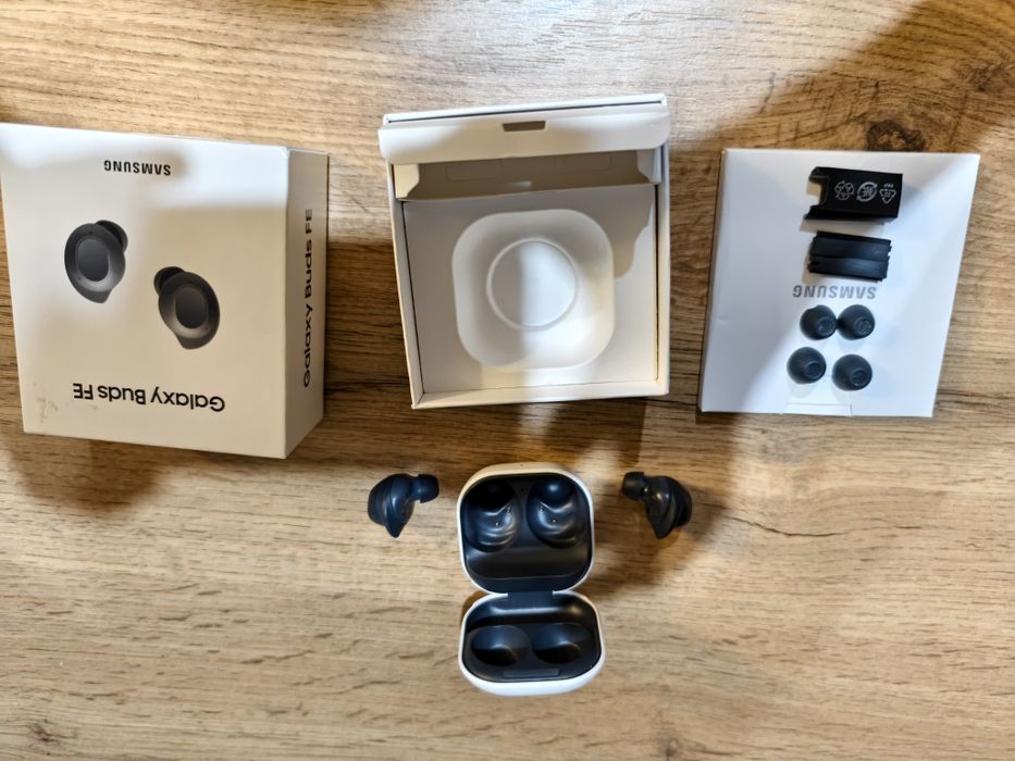 Samsung buds FE продаю
