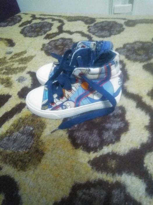 Детски обувки нови+ чехли