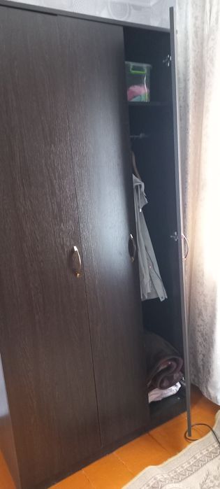 Шкаф - шифоньер распашной