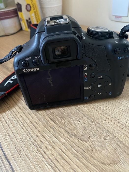 Фотоапарати Canon Eos Nikon F-50 Sony Cybershot и Обектив