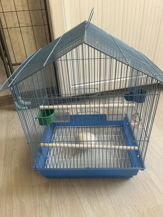 Клетка для птиц, в хорошем состоянии
