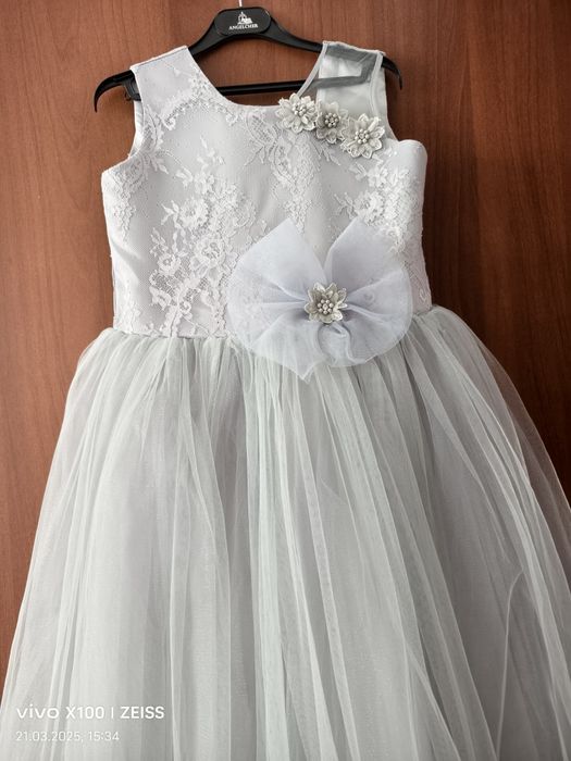 Платье детское на 8-10 лет. Нарядное.