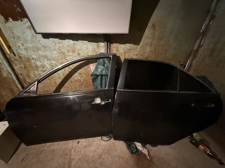 Двери Tayota 40 без общивки