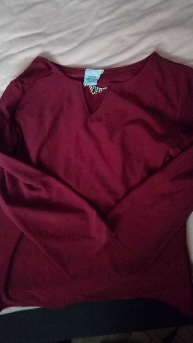 Елегантна блуза с дълъг ръкав