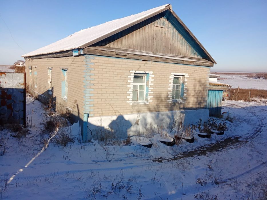 Продам дом в деревне Александровка.