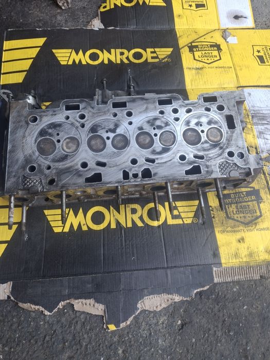Chiulasa 1.6 HDi / TDCi 8V Cod 9684504780 Peugeot Citroen Ford
