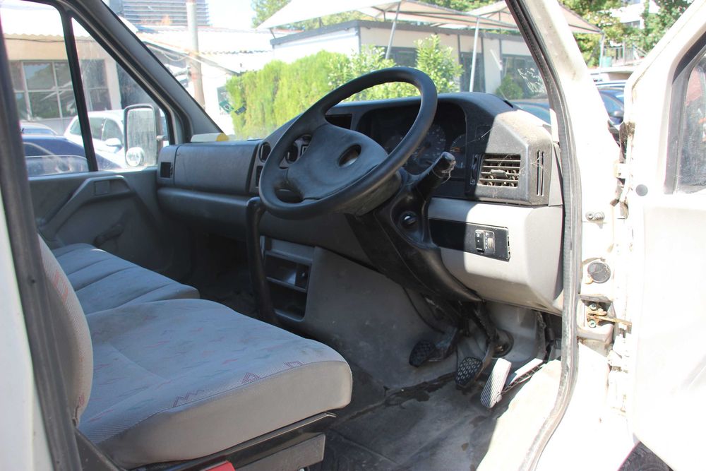 Фолксваген ЛТ 28-35 II 2.5 D, 2000 г. без двигател - само за части