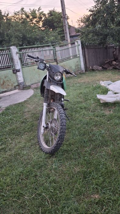 Vand cross 150cc stare foarte bună