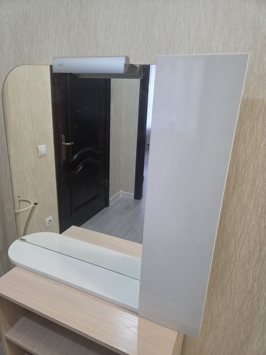 Зеркало шкаф в ванну