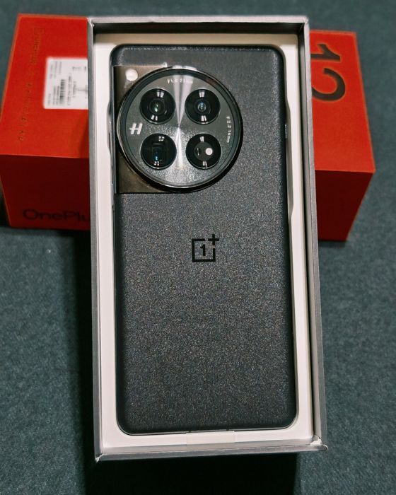 One Plus 12 256 gb Ram 12 5G ёмкость 97