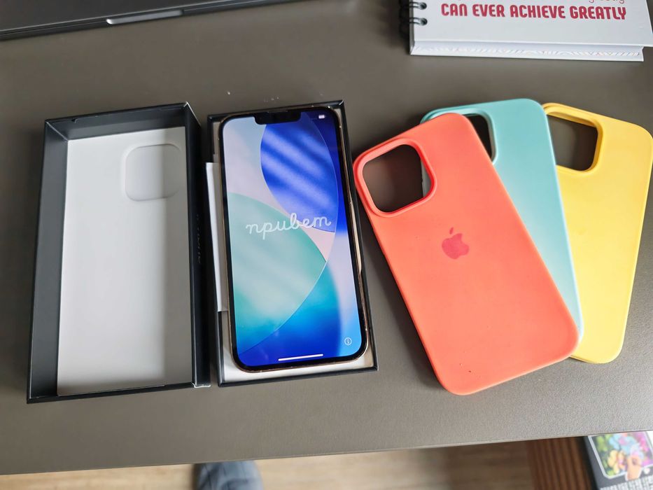 Продавам Iphone 13 Pro -128GB - Gold - Отличен - Подаръци - 82% батерия - Кутия и пълна комплектовка