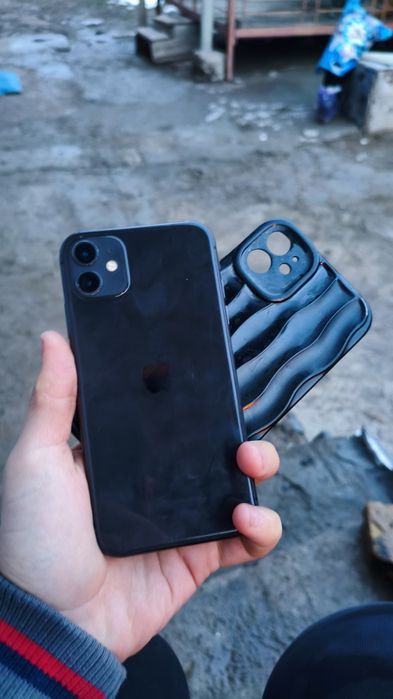 Iphone 11 64 продется все работает
