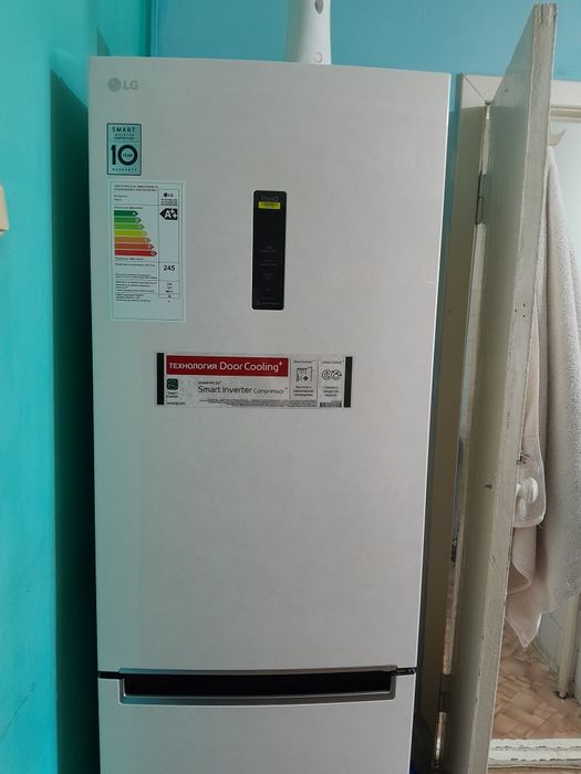 Продам холодильник LG