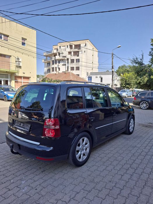 VOLKSWAGEN Touran 2008 — imagine 3