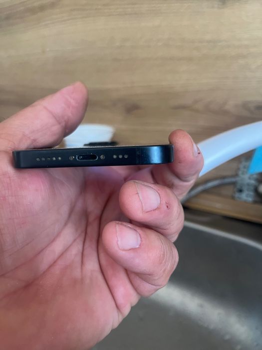 телефон Apple Iphone 13