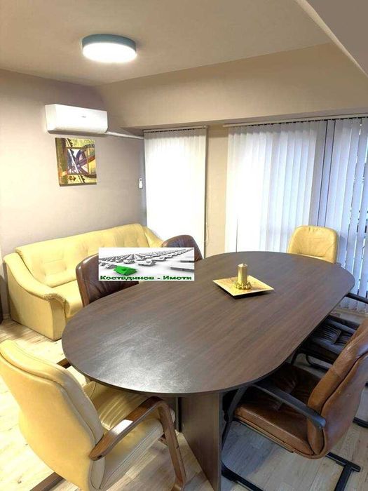 Дава се под наем Офис в Пловдив, Център - 93 кв.м за 667.08 € - Снимка #2