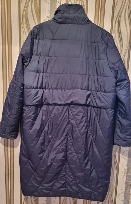 Продам  женскую кртку.