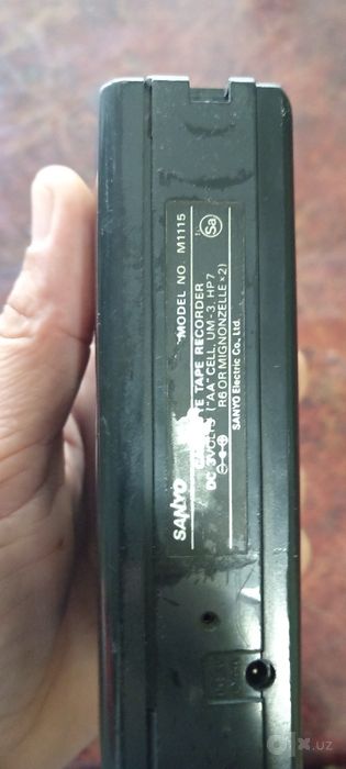 Кассетный плеер  SANYO