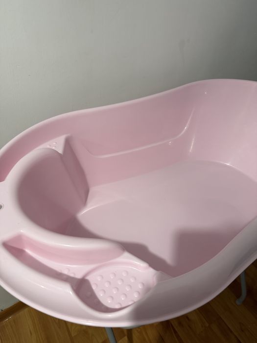 Детская ванночка с подставкой