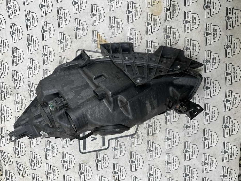FAR Stanga dreapta  (SEMNAL ALB) CITROEN C4 PICASSO 07-14, 071705153