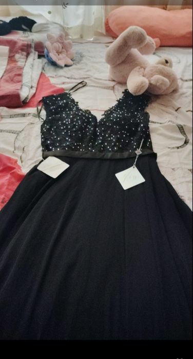 Бална рокля, нова