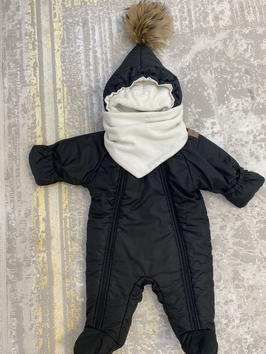 Продам  малышковый комбинезон зима 68р 14000