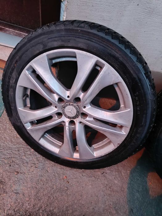 Гуми с джанти 245/45/R17