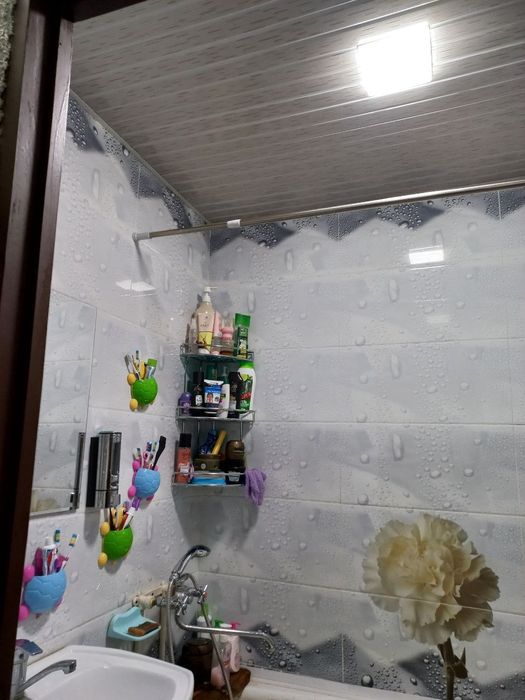 Uy sotiladi shaxar markazida