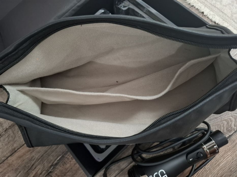 Продам фен расческа, новая