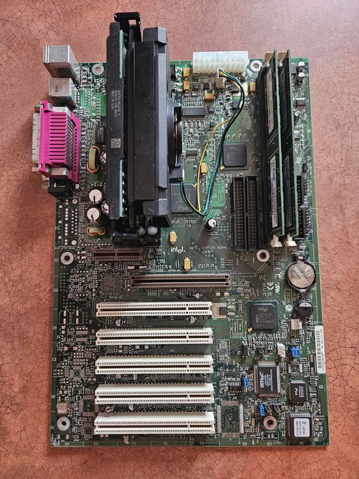 Kit retro ATX Intel Pentium 3 550Mhz