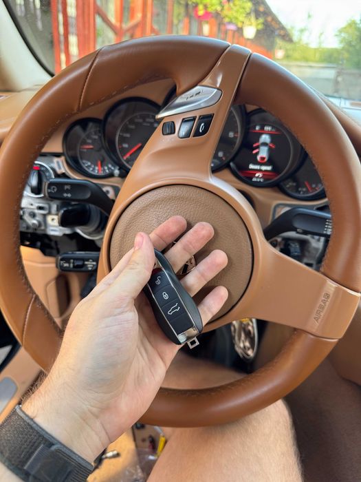 Programare chei cheie Porsche Cayenne Panamera Cayman