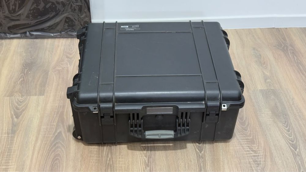 Светодиодная панель Aputure Nova P300c Kit with Case (Nova P300c Kit)