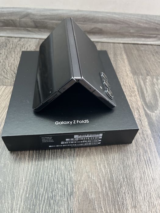 Samsung Galaxy z Fold 5