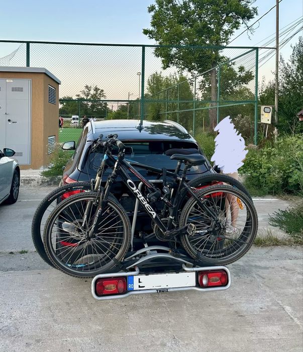 Inchiriez suport 2 biciclete montabil pe cuiul de remorca, universal
