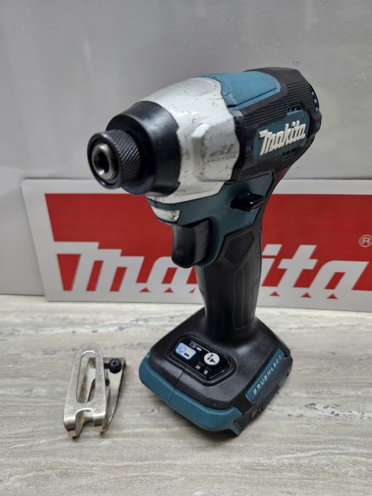 Makita Импакт DTD157 18V.