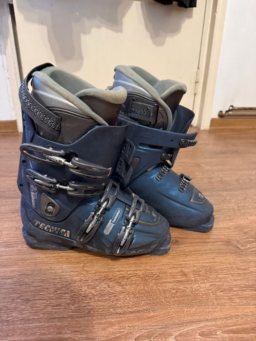 Clăpari TECNICA mărimea 37