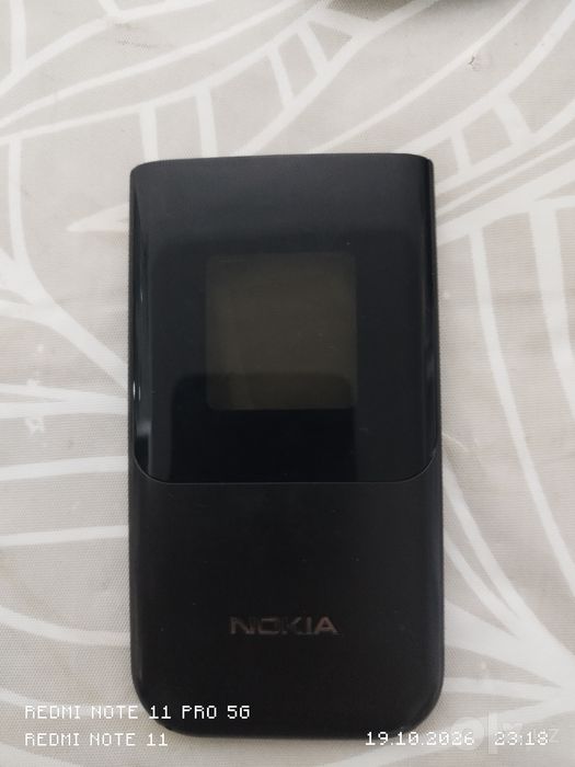 Продам Nokia N2720 Flip на запчасти