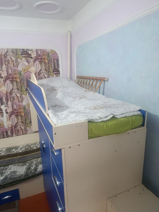 Гарнитур в детскую комнату