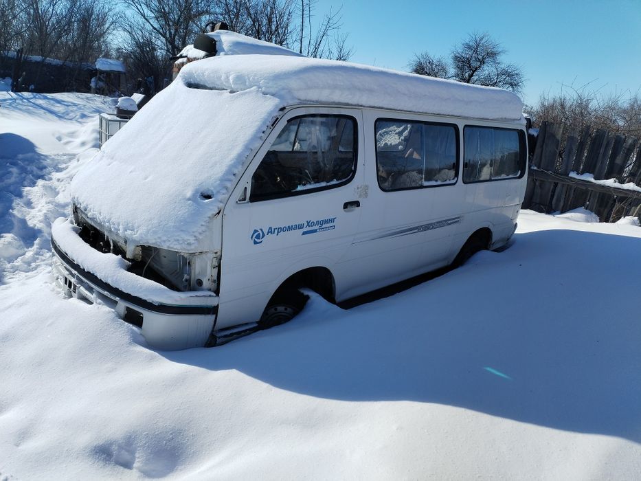 Тойота хайс 97год