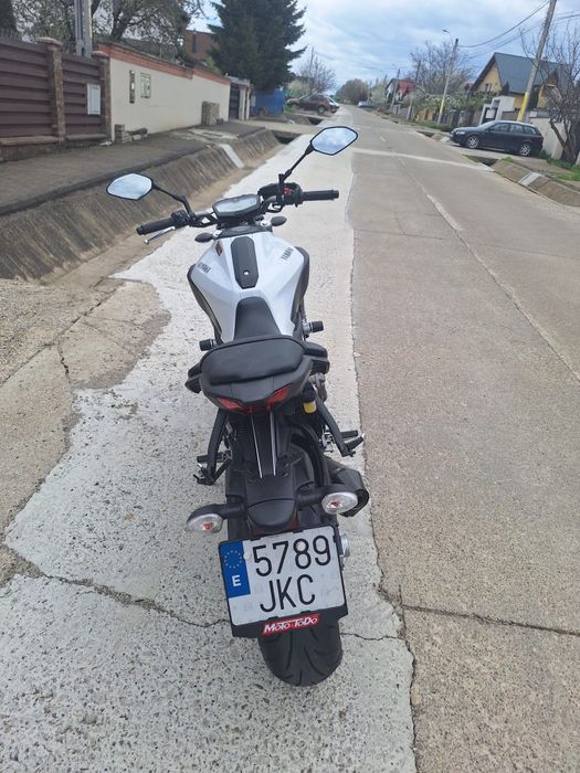 Yamaha MT07 2016
