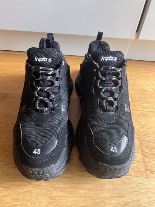Balenciaga triple S