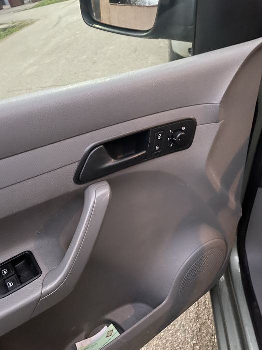 Vand w caddy 1.9 tdi din 2010