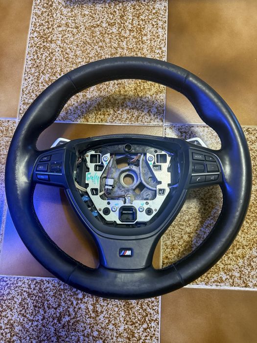 Vand volan M OEM BMW F10/F11 - complet