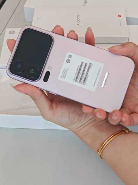 Xiaomi 17 Pro Dual sim 5G, 6300mAh батерия, Google play, 2г. гаранция