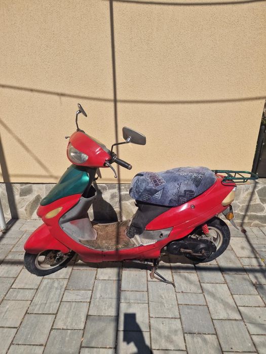 Vând scuter de 49cc cu acte