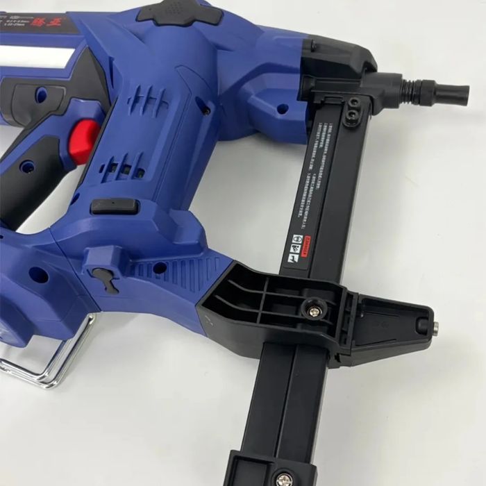 Аккумуляторный монтажный пистолет Toua