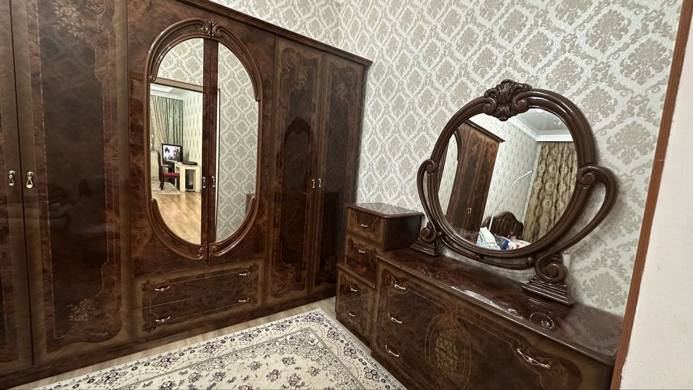 Продается комплект мебели для спальни!