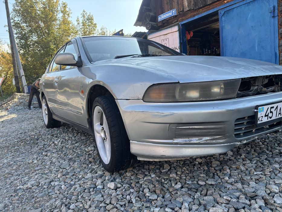 Продам японца галант (акула) 97г